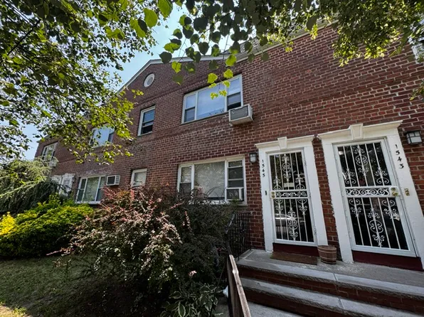 1545 Independence Avenue image 1 of 6