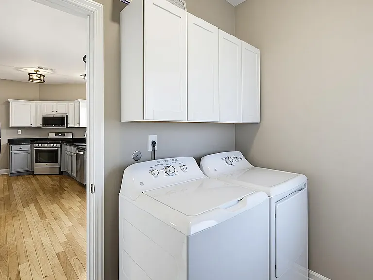 263 Island Village Dr — Photo 13