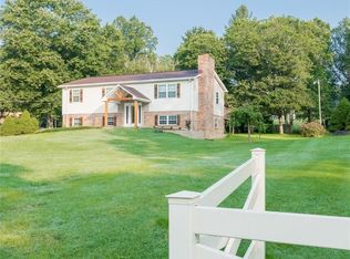 7100 Gloria Ln, Floyds Knobs, IN 47119