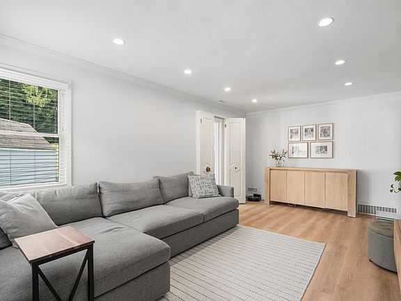 4th image of 151 Seacord Rd