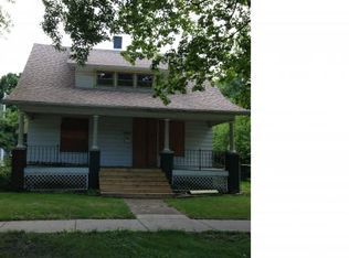 1301 N Hickory St, Champaign, IL