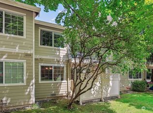 755 5th Ave NW APT E102, Issaquah, WA