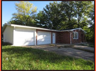 307 E North St, Edina, MO 63537