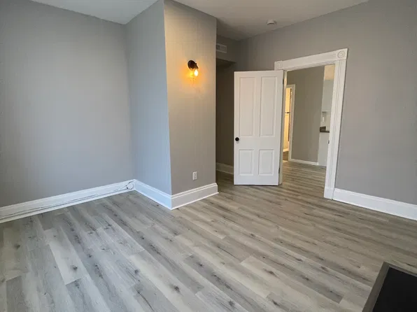 581 Martin Luther King Dr W APT 2, Cincinnati, OH 45220