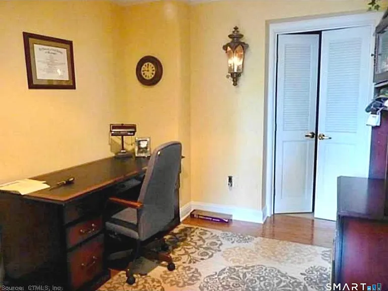 30 Schoolhouse Dr #105 — Photo 22