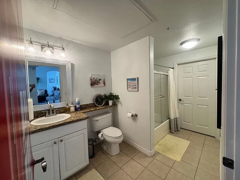 9263 Regents Rd #B210 — Photo 20