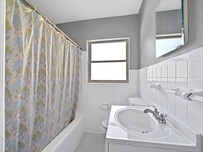 5769 Cedar Oaks Dr — Photo 12