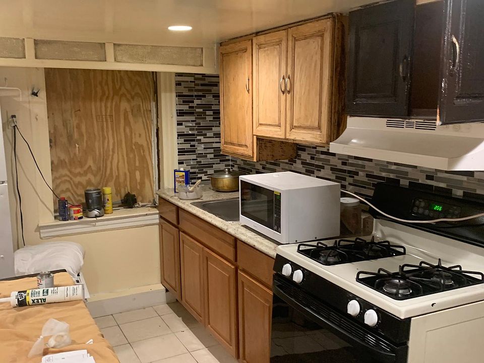 1st image of 628 S 4th Ave Floor 1