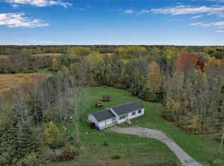 1359 Hartland Rd, Barker, NY 14012