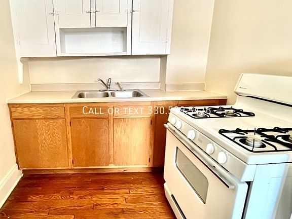 3rd image of 1380 W 112th St #206B