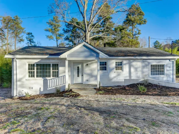 4921 Universal Dr, Wake Forest, NC 27587