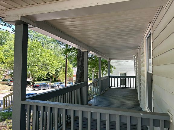 2nd image of 2306 Ashe St