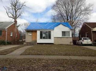 825 Fairwood St, Inkster, MI 48141