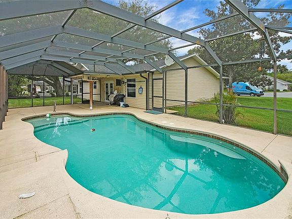2nd image of 1204 OAK HAMMOCK LANE
