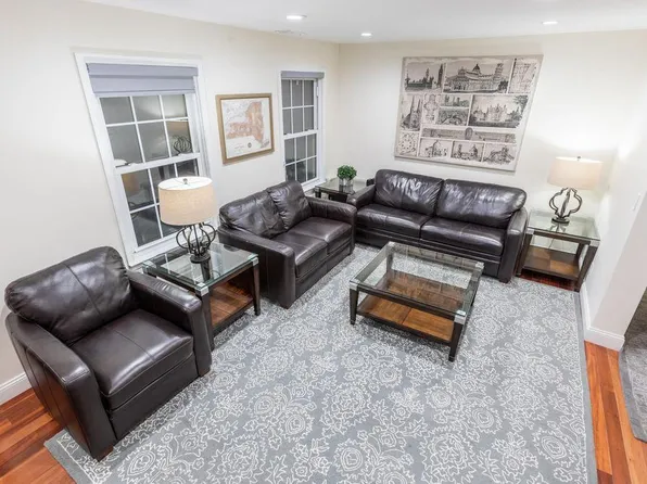 366 Monmouth St, Jersey City, NJ 07302