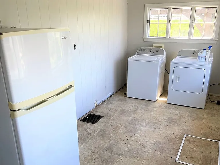 820 Milner St — Photo 3