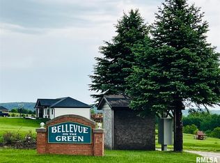 39535 326th St, Bellevue, IA 52031