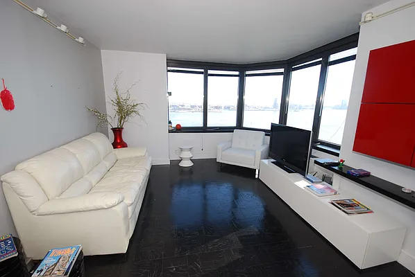 Rented by Luxury Habitat | media 24