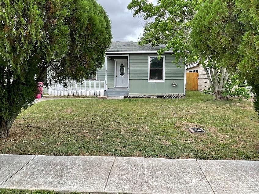 1st image of 1022 W 8th St