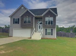 727 Tullamore Way, Hampton, GA 30228
