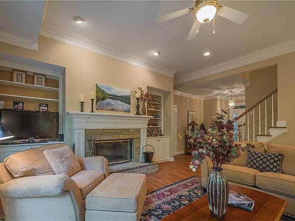 2nd image of 84 Sourwood Cir