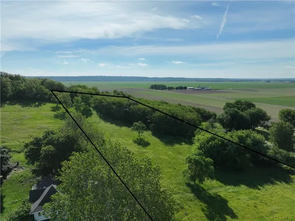 1420 Treece Rd, Wathena, KS 66090