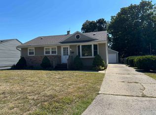 309 Glendale Rd, Loves Park, IL 61111