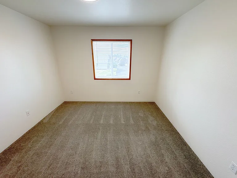 5631 N Hills Dr — Photo 15