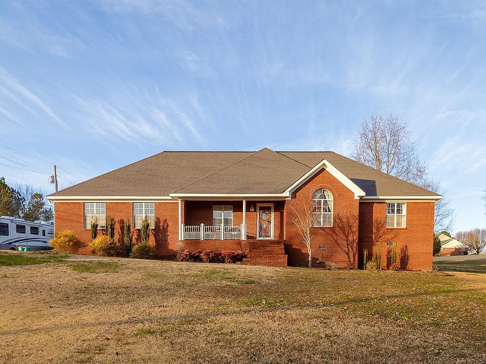 1st image of 517 Camberwell Dr