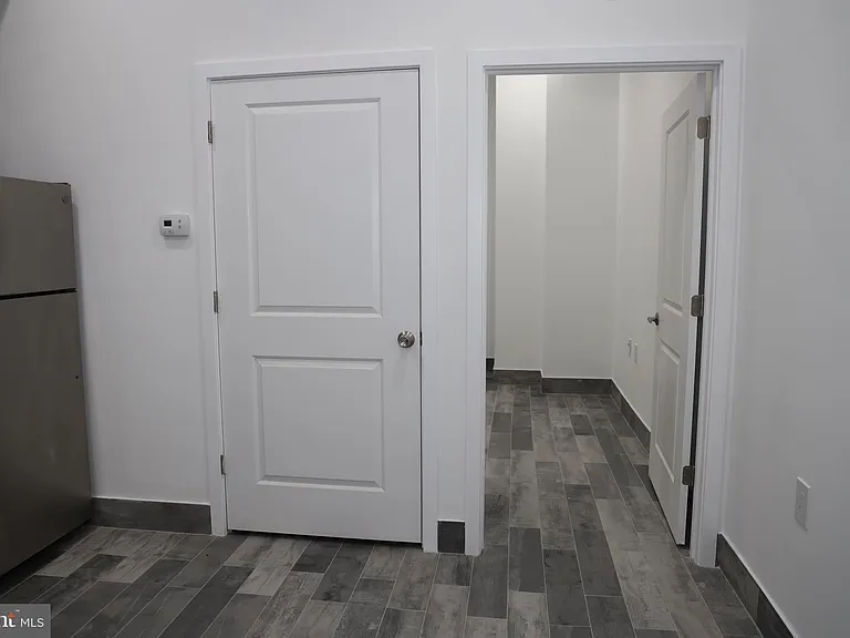1231 Vine St #1 — Photo 12