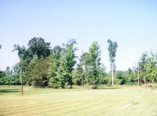 15 Karen Clark Rd, Laurel, MS 39443