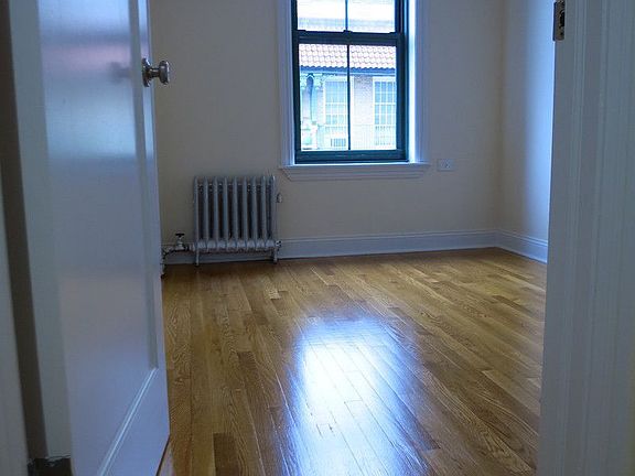 5th image of 523 E 78th St APT 6C