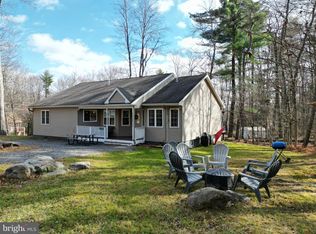 3105 Tuskegee Dr, Pocono Lake, PA