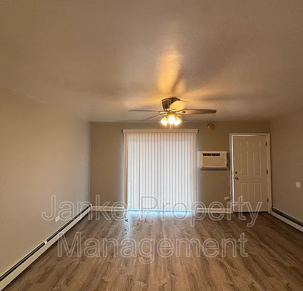 3034 Chicago Rd #4 — Photo 3