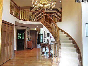 2nd image of 359 Beechnut Hill Dr