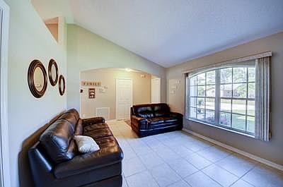 5th image of 3865 SW Laidlow St