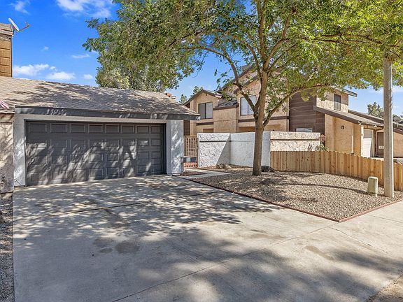 3rd image of 1804 E Four Creeks Court