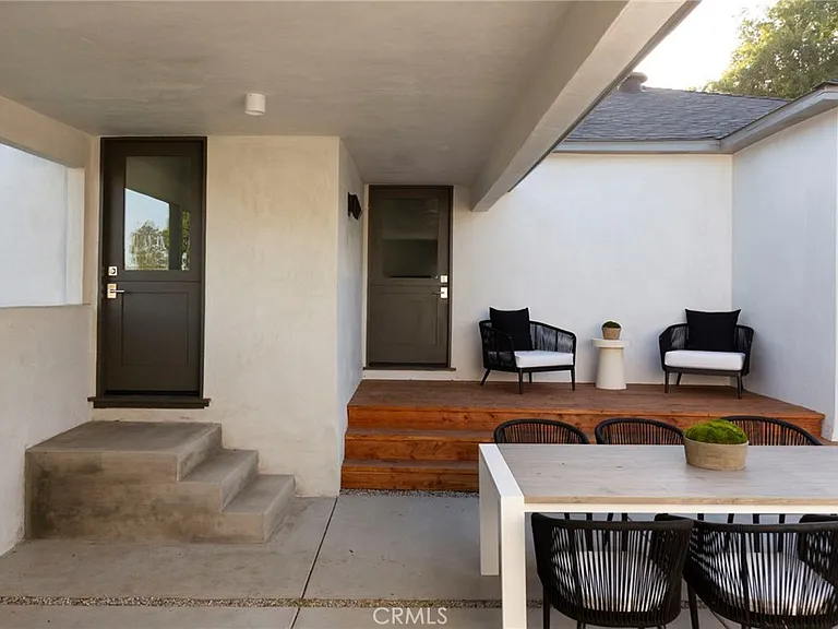 3554 S Sycamore Ave — Photo 40