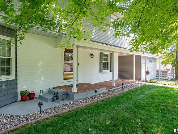3rd image of 6296 Dodds Dr