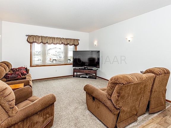 4th image of 4218 16th Ave S