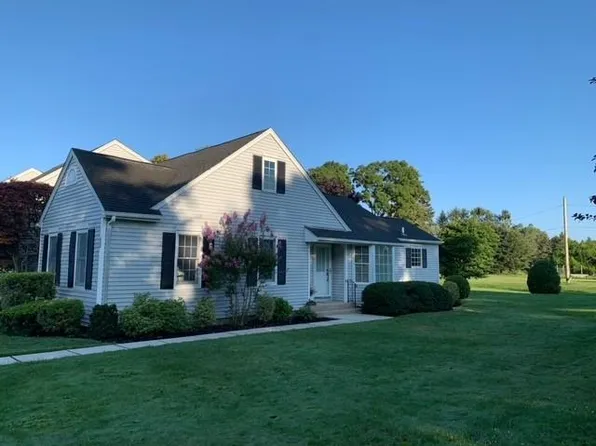 2555 Youngs Avenue #1A, Southold, NY 11971