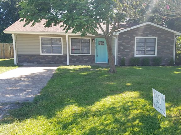2nd image of 2528 Central Blvd