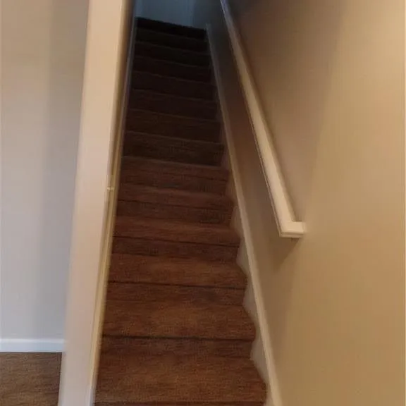 120 S Cherry St — Photo 3