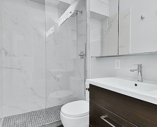 4th image of 525 E 82nd St APT 10D