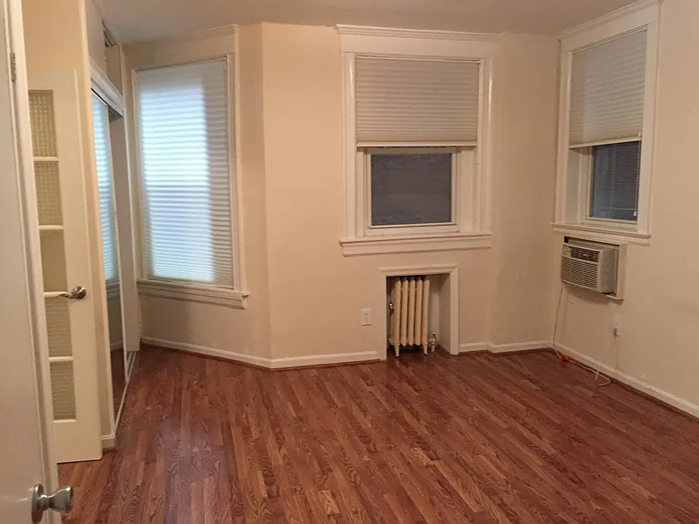 1855 Calvert St NW — Photo 4