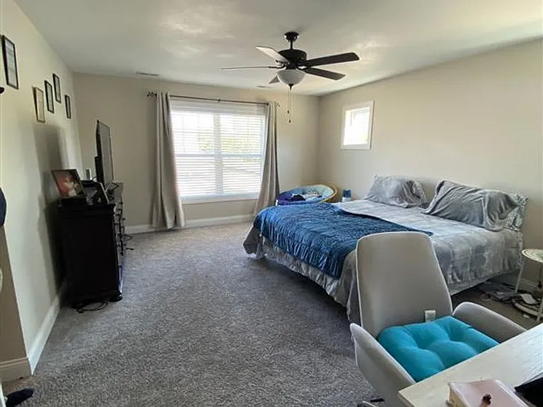 1306 Mockingbird Ln — Photo 8