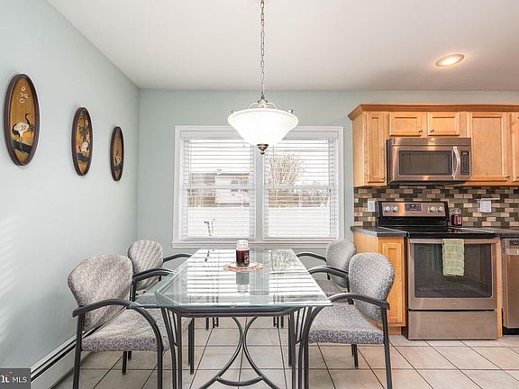 5th image of 38 Vicar Ln