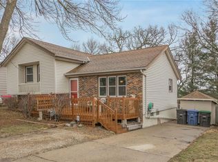 716 E Spring St, Des Moines, IA 50315