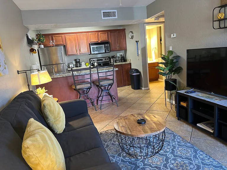 115 E Cortez Dr #110 — Photo 7