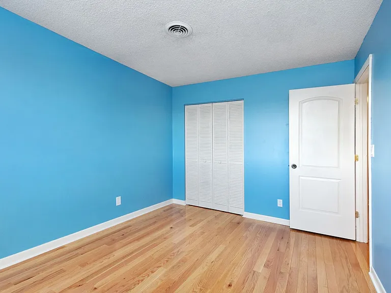 308 Twykingham Pl — Photo 27